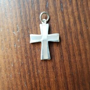 Elegant Silver Cross Necklace